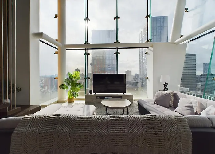 Amazing Skyline Views 3br Duplex With Free Parking * Manchester