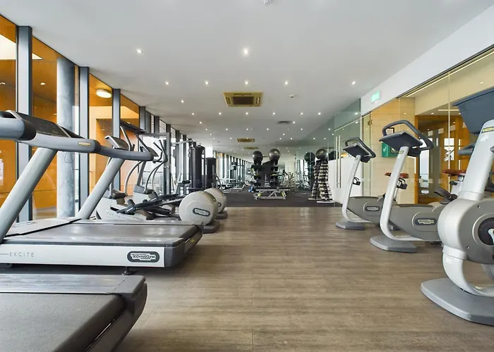 Apartment Amazing Skyline Views 3br Duplex With Free Parking *