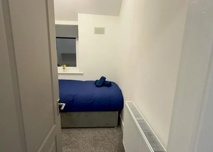 بيت للعطل Cozy 5-bed Caldecott Stays-sleep 6