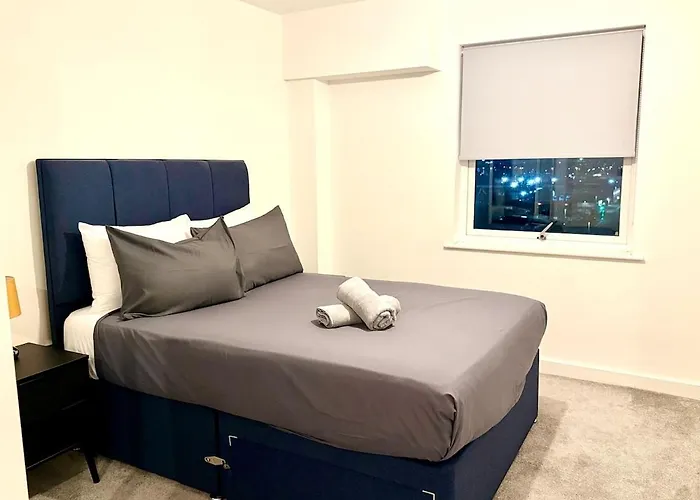 2br Duplex In Salford Mcr Sleeps4 Video In Photos * Manchester