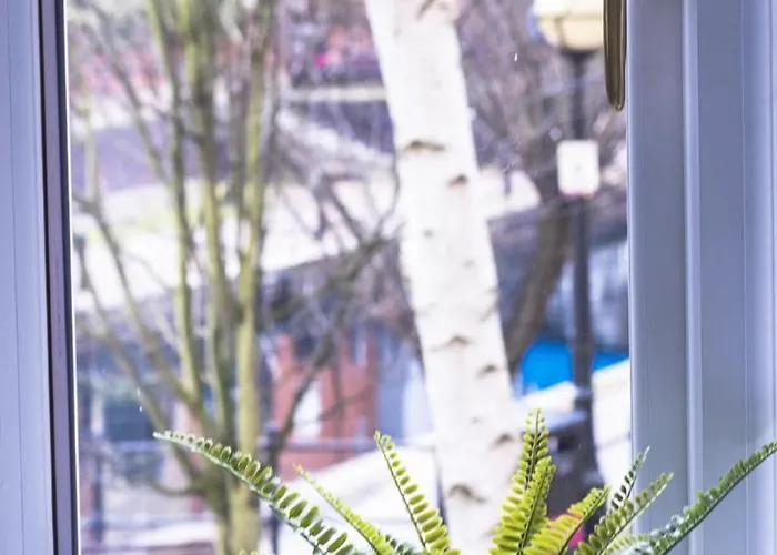 Great 2bed In Salford Quays With Water View *