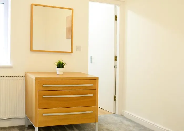 아파트 Aqua Springs, 2 Bedroom Sofa Bed, Sleeps 6, 1st Floor Apartment, Near Didsbury 맨체스터