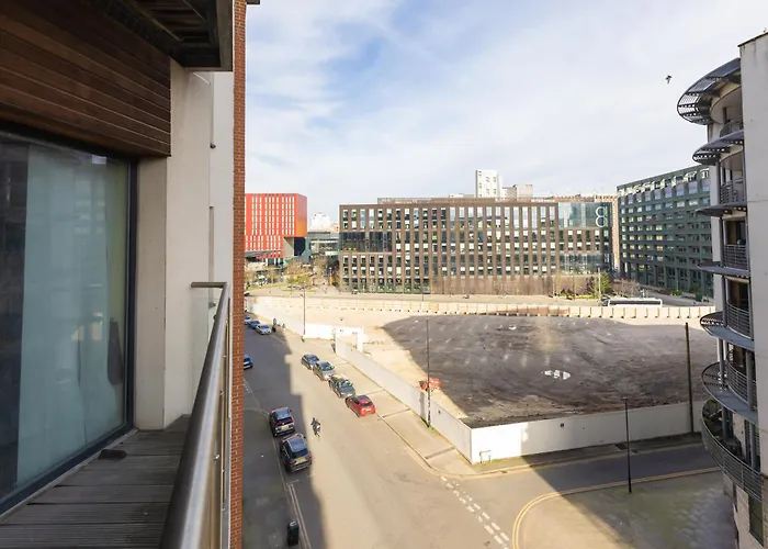 Luxury 2 Bed Ensuite Apartment In Deansgate 1 Min Walk To Commercial Area Apartment *