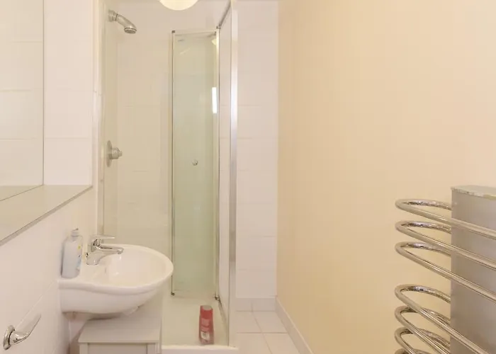 Luxury 2 Bed Ensuite Apartment In Deansgate 1 Min Walk To Commercial Area