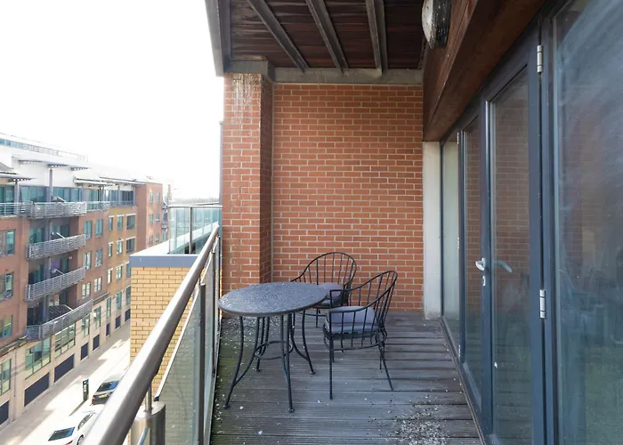 Luxury 2 Bed Ensuite Apartment In Deansgate 1 Min Walk To Commercial Area Manchester