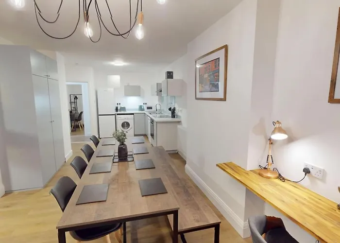 3br, Song Lyrics Theme, Self Check-in Appartement *