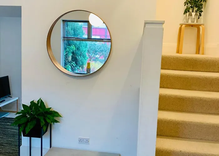 Stylish Comfortable With Free Parking *