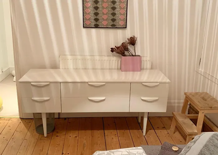 Stylish Comfortable With Free Parking Appartement