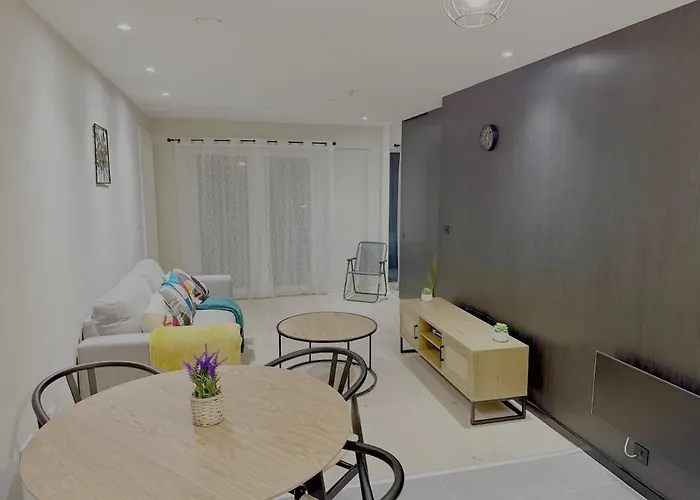 Elegant 2-bed 2-bath In With Balcony * מנצ'סטר