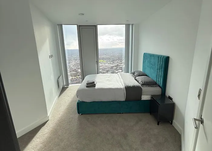 3bed Sleeps 6 - With Wifi *