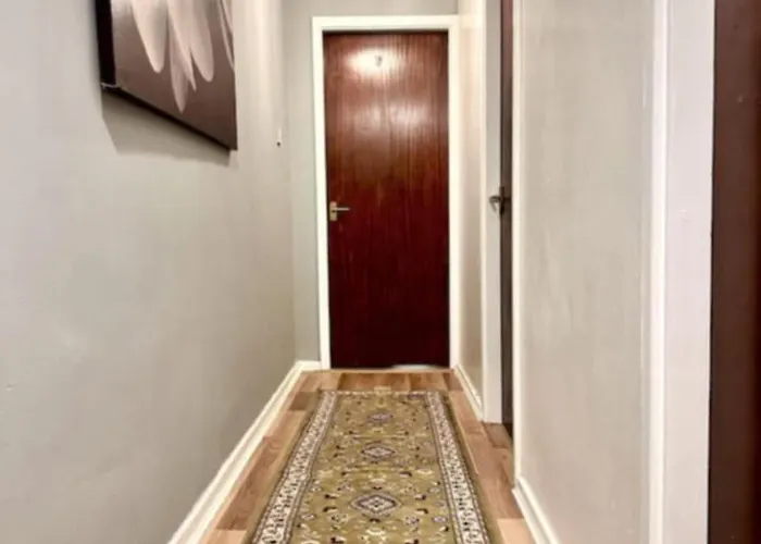 Prime Centre Apartment!