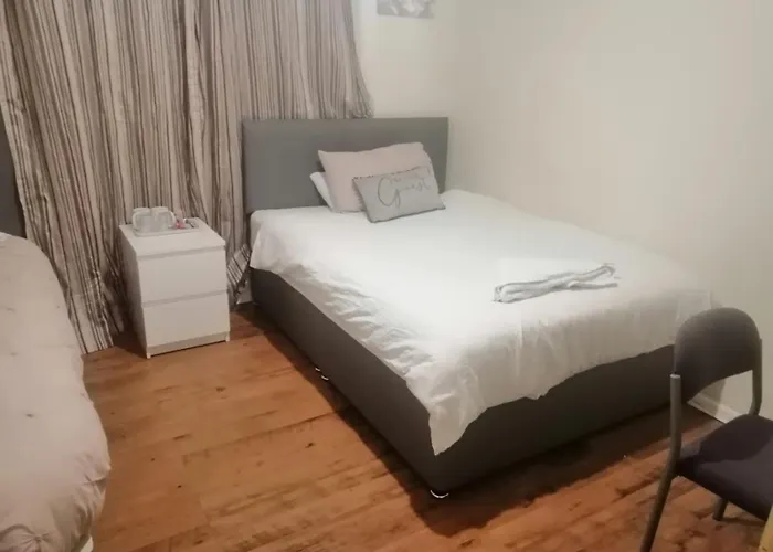 Gæstehus Png - Abernant Shared Facilities Manchester