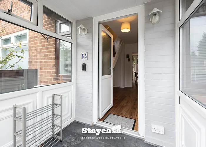 Spacious Cosy Cove With Large Driveway And Garden 펜션 *