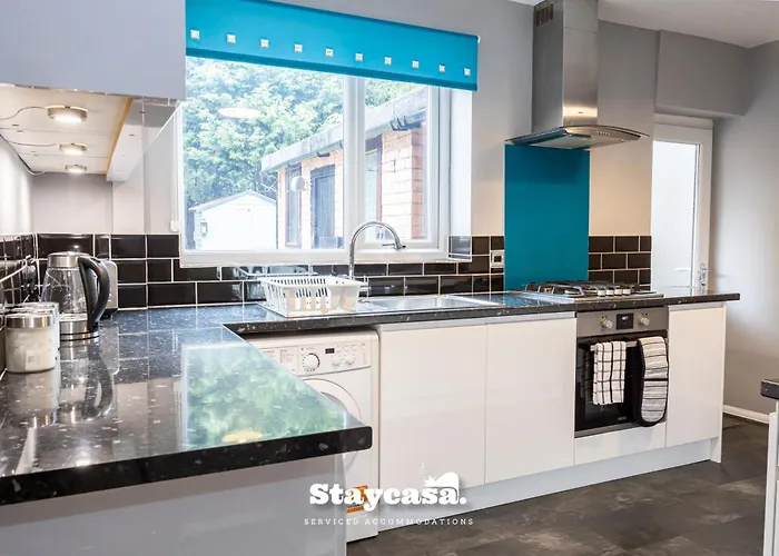 Spacious Cosy Cove With Large Driveway And Garden *