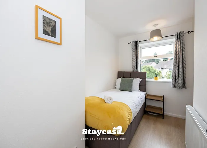 Spacious Cosy Cove With Large Driveway And Garden בית נופש