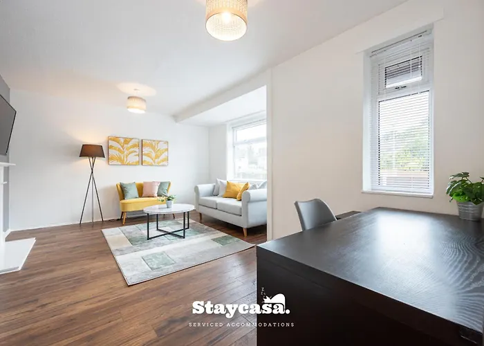 Spacious Cosy Cove With Large Driveway And Garden בית נופש *