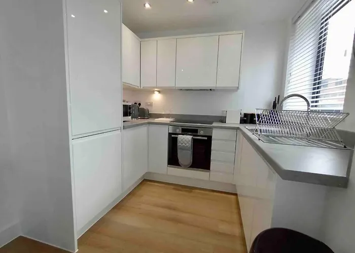 דירה Luxury 2 Bed 2 Bath Flat Near Old Trafford מנצ'סטר