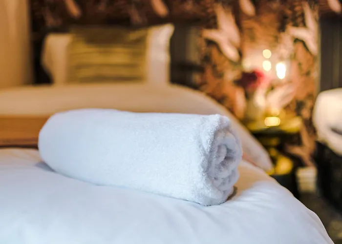 Casa de Férias Newly Renovated 5 Bedroom Home-manchester *