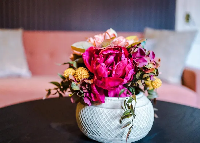 Holiday home Newly Renovated 5 Bedroom Home-manchester *