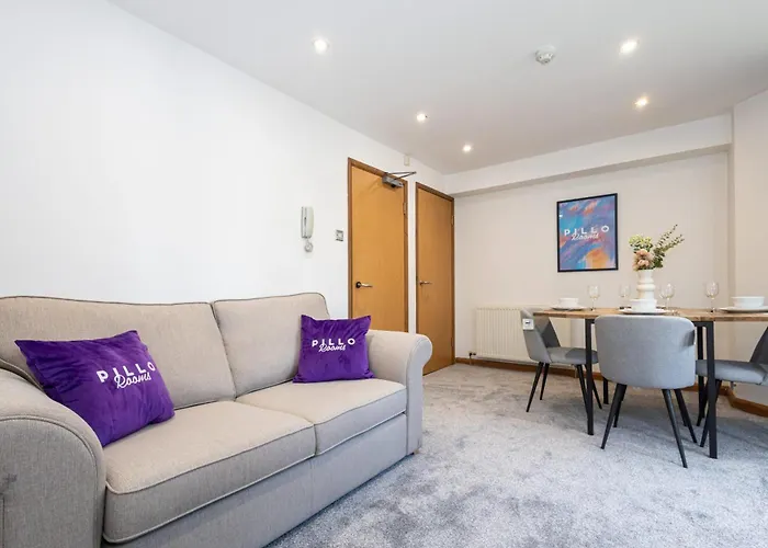 Pillo - Abbey Grove *