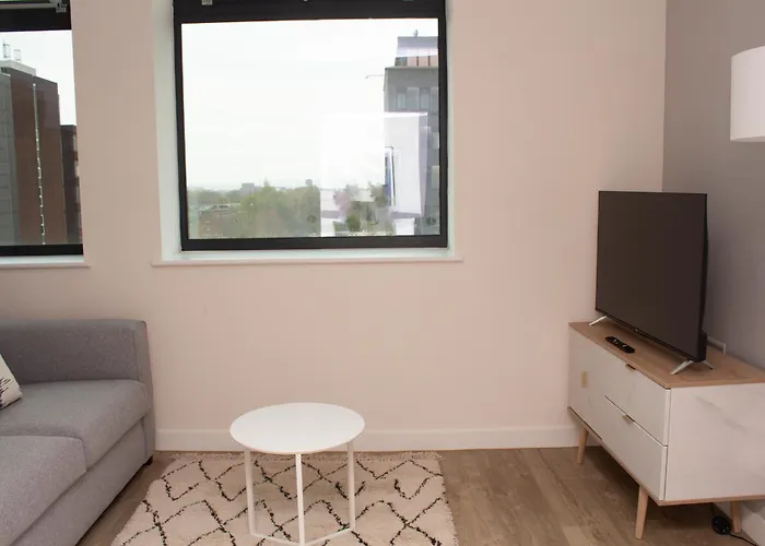 Dashing 1br Penthouse Near Mcr Stadiums 아파트 *