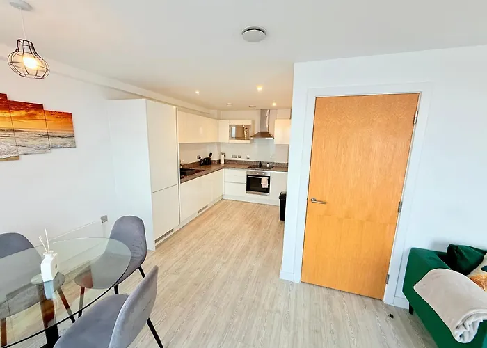 2br Duplex In Salford Mcr Sleeps4 Video In Photos Lägenhet Manchester