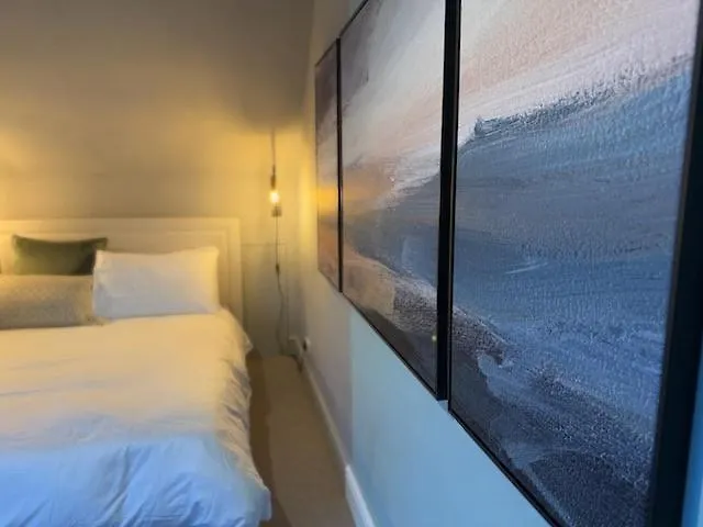 Chorlton Stylish & Convenient