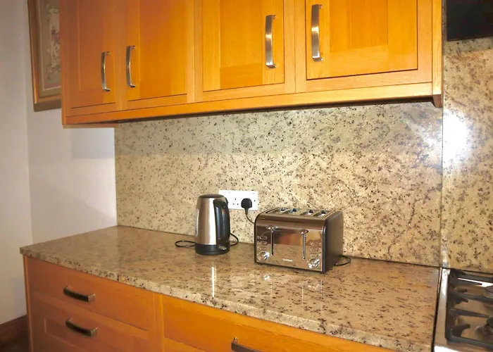 אתר קמפינג The Church E *