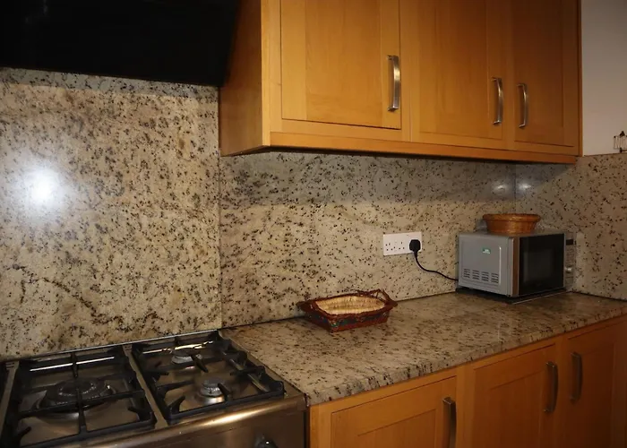 The Church E Kamp alanı Manchester