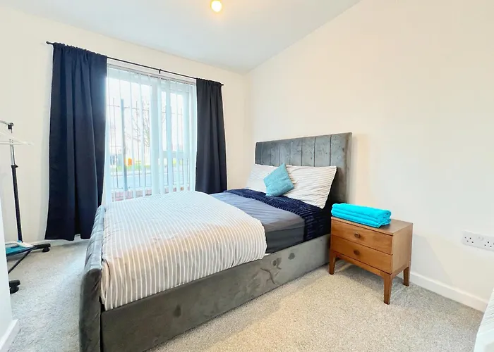 아파트 Spacious 2 Bedroom Groundfloor 맨체스터