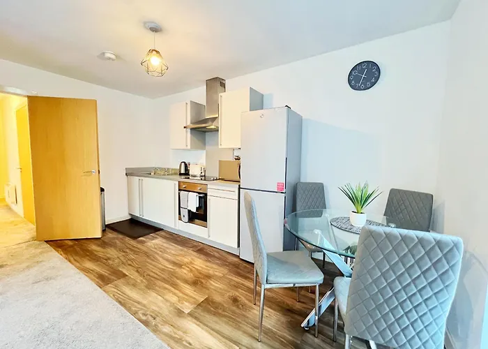 Spacious 2 Bedroom Groundfloor