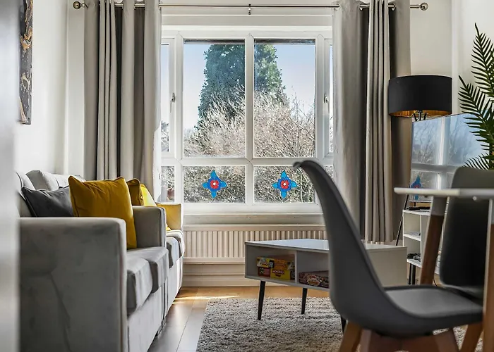 Stylish 2br Near Mcr Airport Manchester