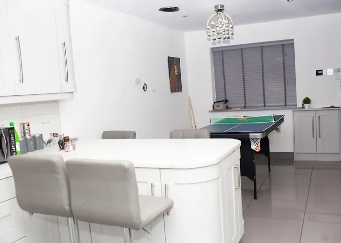 The Grey Mansion مانشستر