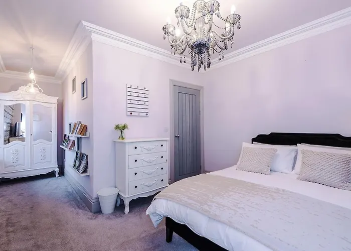 Opulent Oasis Large Luxury Sleeps 10 Сasa de vacaciones *