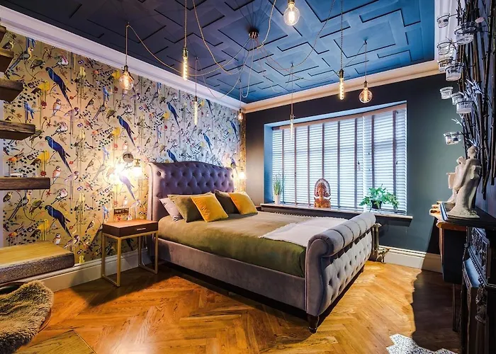 Opulent Oasis Large Luxury Sleeps 10