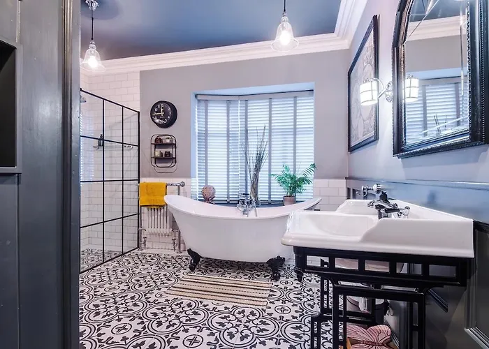 Opulent Oasis Large Luxury Sleeps 10 Сasa de vacaciones *