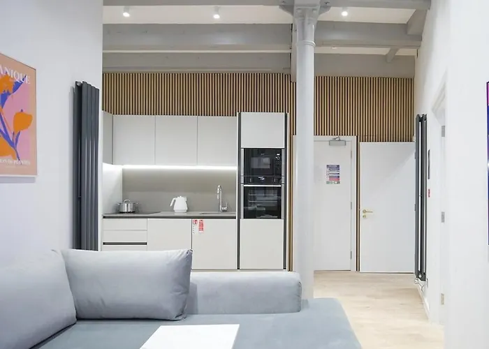 Chicago By The Heim *