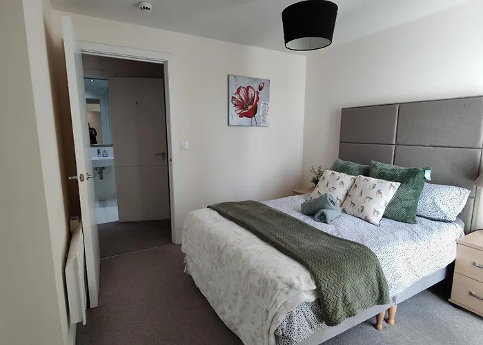 Appartement Spacious Homely Near Ao Arena And Shopping Centre With 500mbps Internet & Netflix