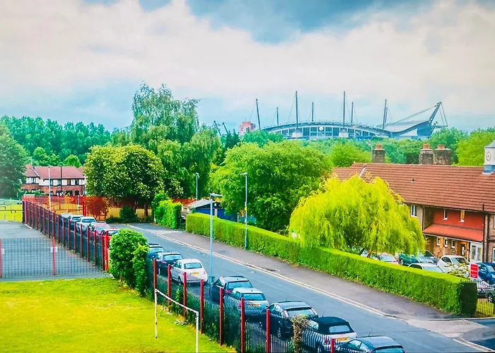 Mvp Luxury * Manchester