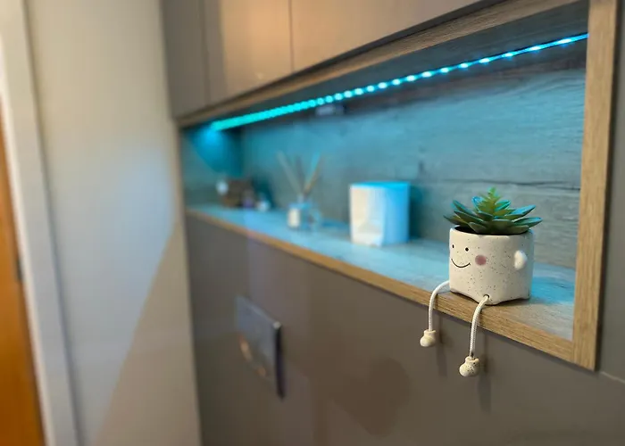 Centrally Located Modern 2 Bedroom Apartment, Minutes Walk To Ao Arena 맨체스터