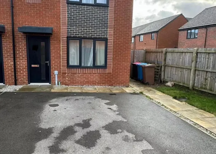 Stylish House Retreat In * Manchester