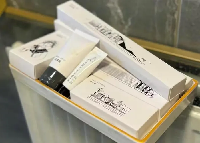 Stylish House Retreat In *