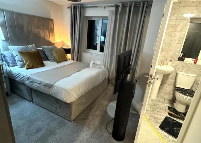 Stylish House Retreat In 曼彻斯特