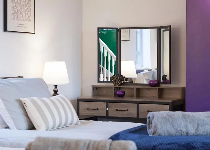 Victorian Elegance At Kingscliffe, Sleeps 17 * Μάντσεστερ