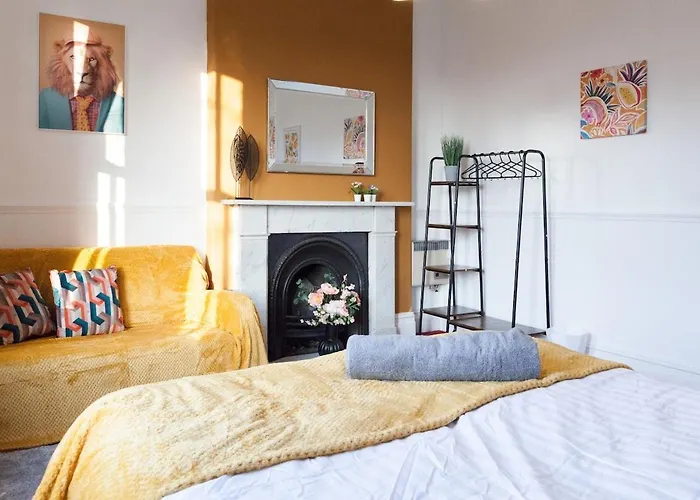 Victorian Elegance At Kingscliffe, Sleeps 17 Βίλα