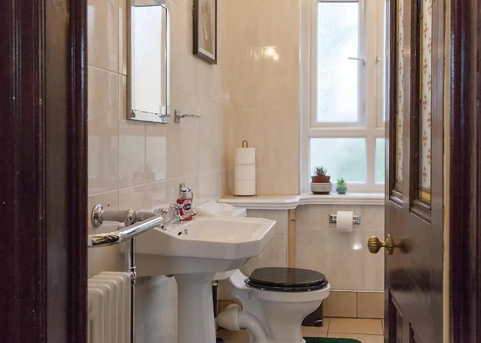 فيلة Victorian Elegance At Kingscliffe, Sleeps 17 *