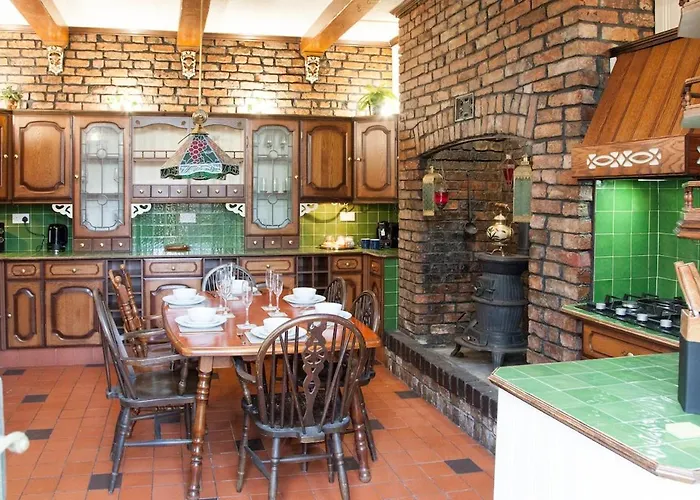 Victorian Elegance At Kingscliffe, Sleeps 17 * مانشستر