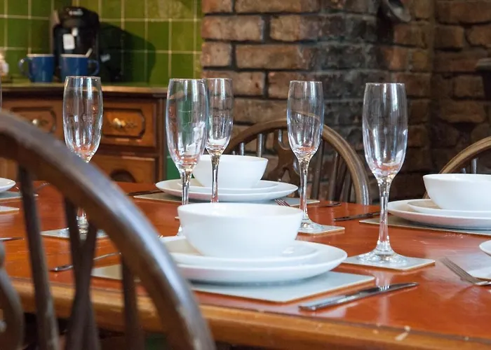 Victorian Elegance At Kingscliffe, Sleeps 17 Βίλα