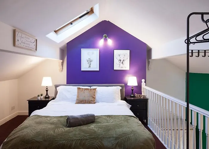 Victorian Elegance At Kingscliffe, Sleeps 17 فيلة