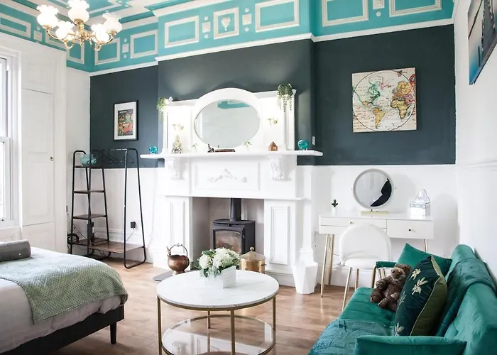 Victorian Elegance At Kingscliffe, Sleeps 17 * مانشستر